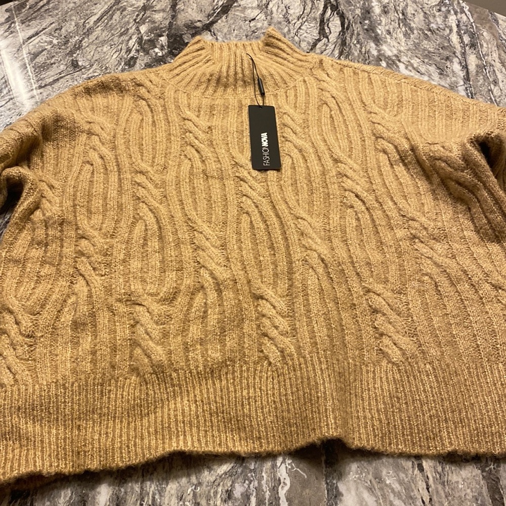 Fashion Nova light brown sweater